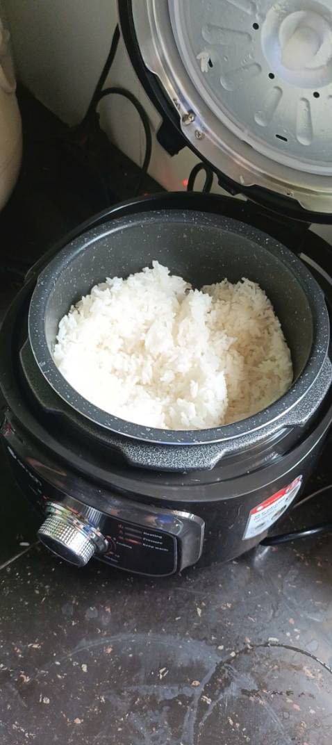 Mình thấy nồi để 2,5L, nhưng lúc nhận hàng nồi quá nhỏ  kg bích đúng kích cở kg? Huuu