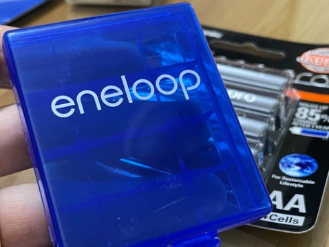 Sản phẩm ổn, đúng mô tả, giao hàng đúng hẹn. Nhưng đơn hàng có ghi chú rõ đề nghị xuất hoá đơn, nhưng đến nay 3 ngày vẫn chỉ gửi hoá đơn điện tử phí ship, còn hoá đơn hàng mua vẫn không thấy. Đã liên hệ nhà cung cấp nhưng vẫn không có phản hồi