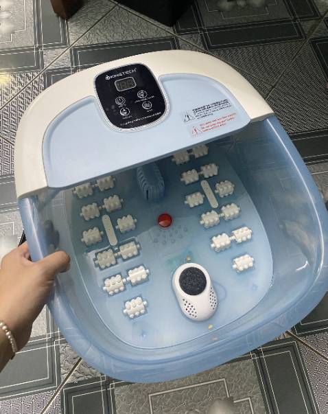 Dùng oke lắm! Mùa này nắng gắt, cứ bỏ thêm đá vào nước rồi ngâm chân một lúc, vừa đỡ nóng vừa thoải mái. Rất hài lòng nhé shop ơi!