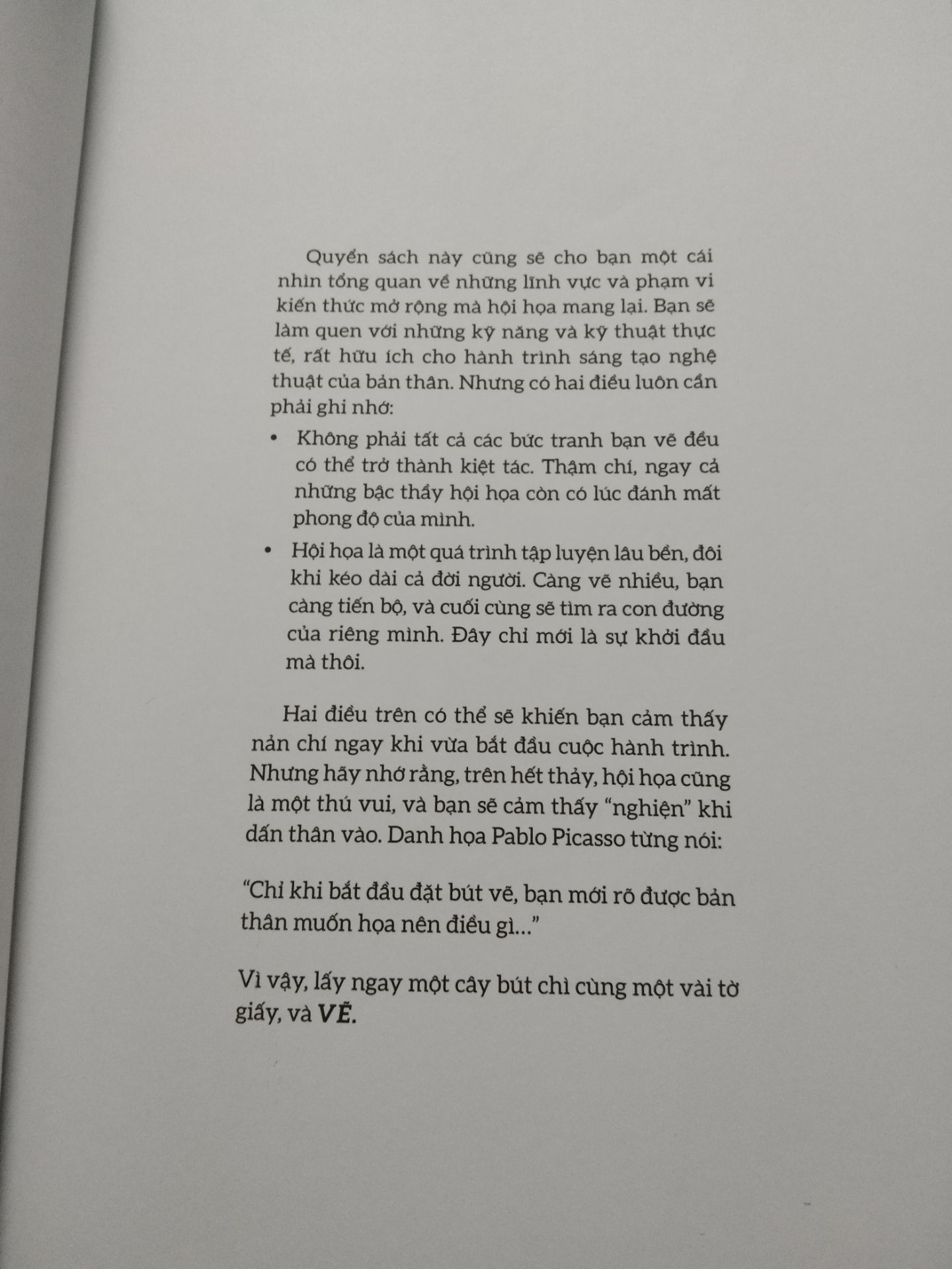 Sách nêu ra nhiều ý tưởng hay, thích hợp cho các bạn đam mê vẽ và muốn tự học ở nhà. Sách dành cho kỹ thuật vẽ bằng bút chì nhé.
Giao hàng tốt, sách đẹp ?