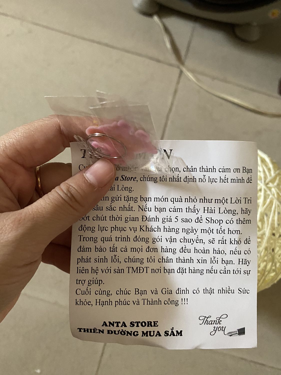 đèn đẹp lung linh như hình nhen
đèn nhỏ gọn cỡ quả bowling.