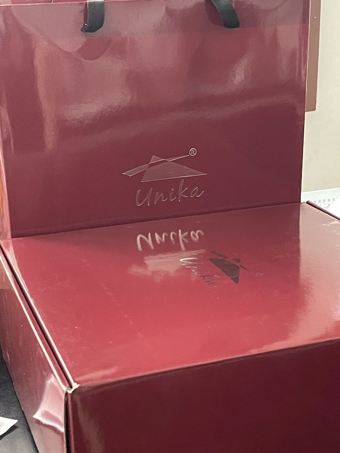 Hàng rất đẹp, sang trọng..làm quà tặng cực đẹp!