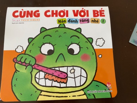Sách vui, phù hợp với lứa tuổi, con mình rất hứng thú với bộ sách này.