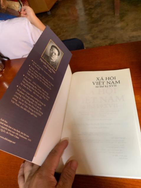 Sách hay. Chất liệu tốt. Giao nhanh. Giá tốt. Tuyệt vời. 10 điểm