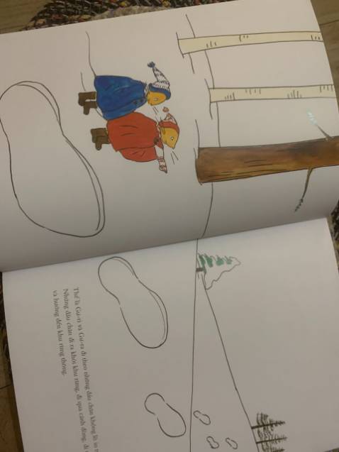 sách ít chữ con dễ hiểu, đầu tiên mình nghĩ sao nó đơn giản quá. nhưng mà như vậy bé lại rất nhớ và chăm chú nghe