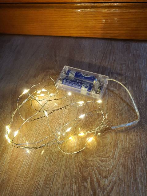 Đèn đẹp, thiết kế oke. Nhìn rất chắc chắn chứ ko như mấy loại mua bình thường. Sẽ ủng hộ shop dài dài ^_^