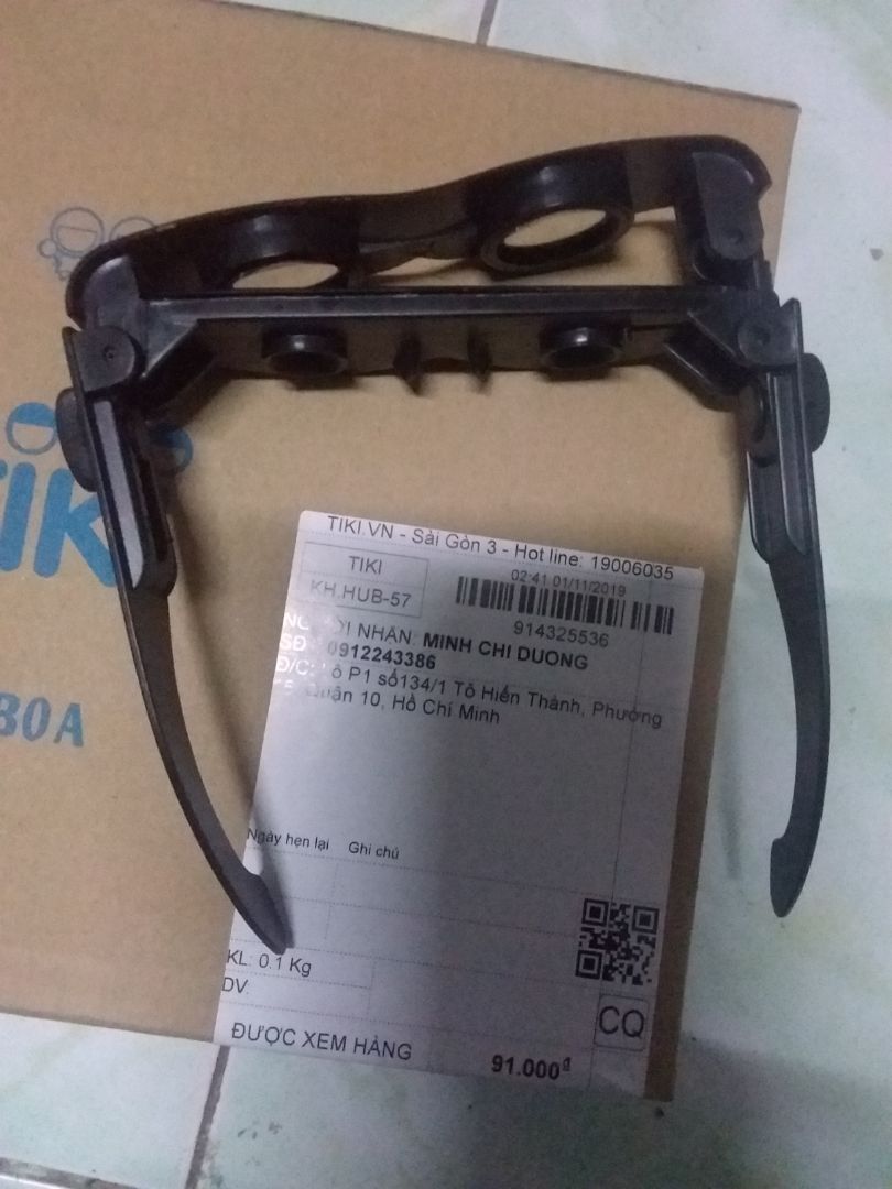 sản phẩm quá tôi mua 1 cái khi kiểm tra hàng một bên mở ra được còn một bên kẹt cứng tội trả hàng thì nhân viên giao hàng không cho mà đòi tiền và gây khó chịu nên tôi dí cho xong lần đầu tiên mua hàng tiki cũng là lần cuối cùng sản phẩm quá tôi mua 1 cái khi kiểm tra hàng một bên mở ra được còn một bên kẹt cứng tội trả hàng thì nhân viên giao hàng không cho mà đòi tiền và gây khó chịu nên tôi dí cho xong lần đầu tiên mua hàng tiki cũng là lần cuối cùng