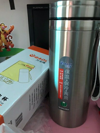 Sp giống trong mô tả, đẹp chắc chắn giữ đc cả đá hoen 5 tiếng mà k tan. sp rất đáng mua, shop hỗ trợ nhiệt tình, xứng đáng đc 5s