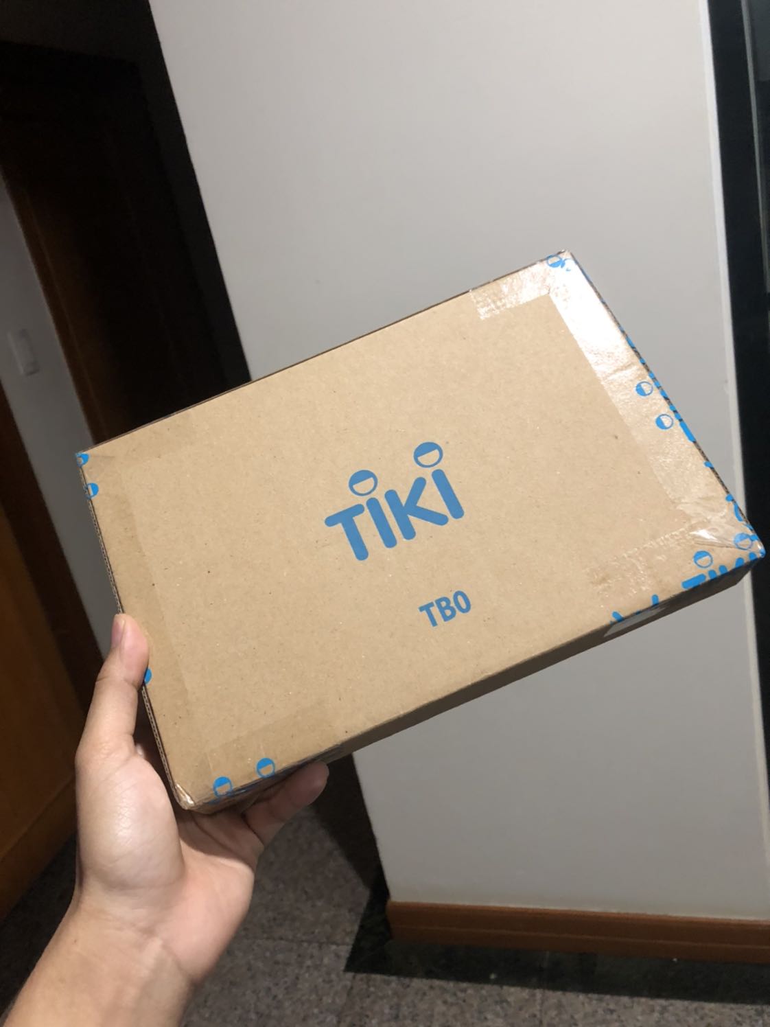 Hàng xài rất ok, đẹp, nhưng có điều là hộp ghi dây 0,5 mét nhưng khi nhận thì ngắn ngủn.