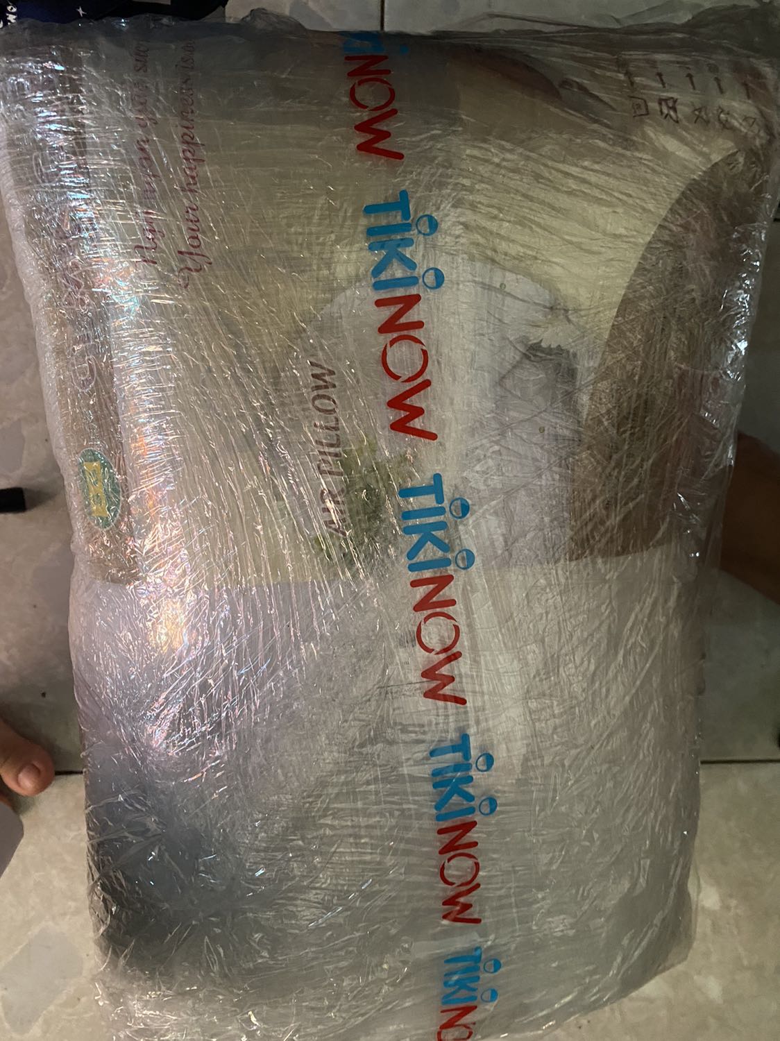 Gối ôm bọc kĩ chắc chắn,vừa vặn và to dễnoom ,cho 5 sao vì quá ổn áp so với tầm giá.