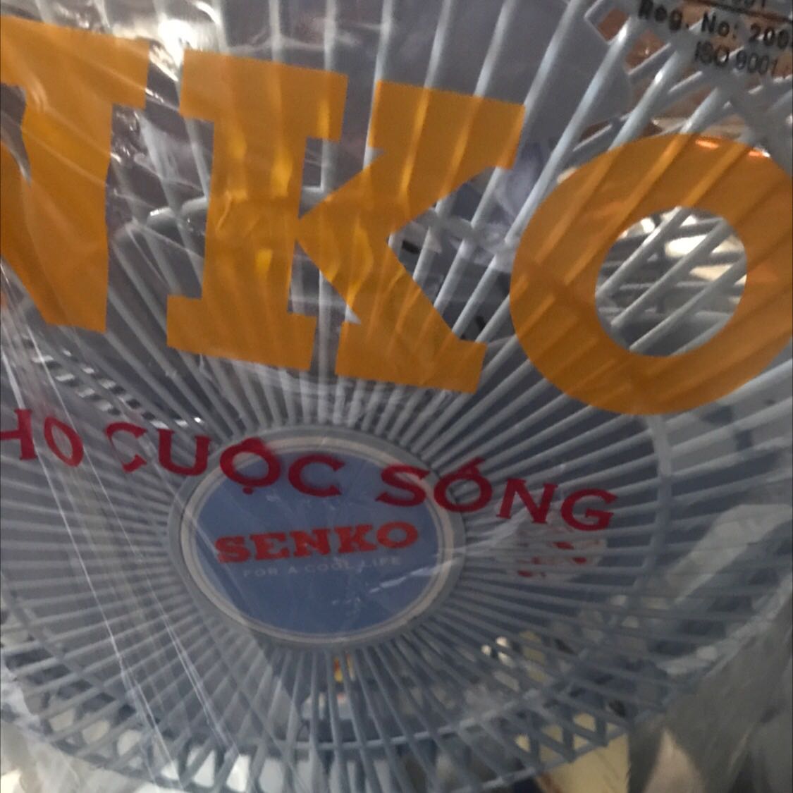 Tiki đóng gói số hai thì k ai dám nhận là chủ nhật :))
Đóng gói gất là xịn
Ngon 
Quạt cũng mát :v
Nói chung là tiki mãi mận