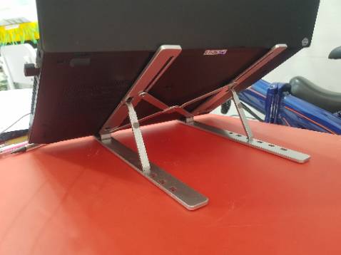 Tốc độ giao hàng nhanh kinh khủng. Trong vòng 2h là nhận hàng. 
Sản phẩm : tốt ( so với giá tiền). Cầm nặng tay & gọn. Một vài chi tiết chưa đuọc sắc nét,mượt mà. Nhưng đánh giá chung vẫn ổn.