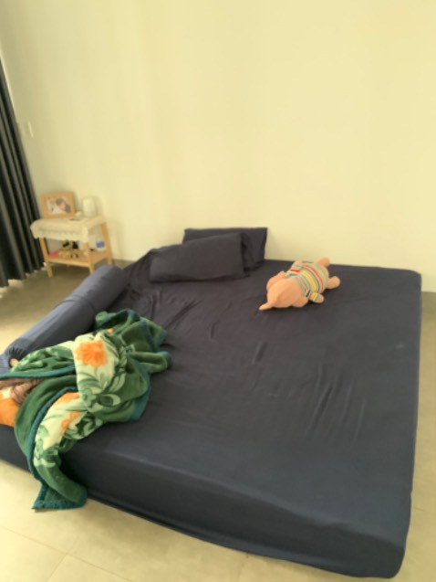 Sau khoảng hơn nữa năm sử dụng mới dám lên đánh giá, thật sự bỏ hơn16 củ mua nệm này thật sự ko hốihaanj, nệm nằm rất đã nha, mình nằm ngủ ngon hẳn, chồng mình cũng rất thích. Giờ mình sẽ mua thêm 1 cái nữa chuẩn bị cho con gái mình. À mọi người mua thêm bộ ga xịn nữa nằm bao phê nha