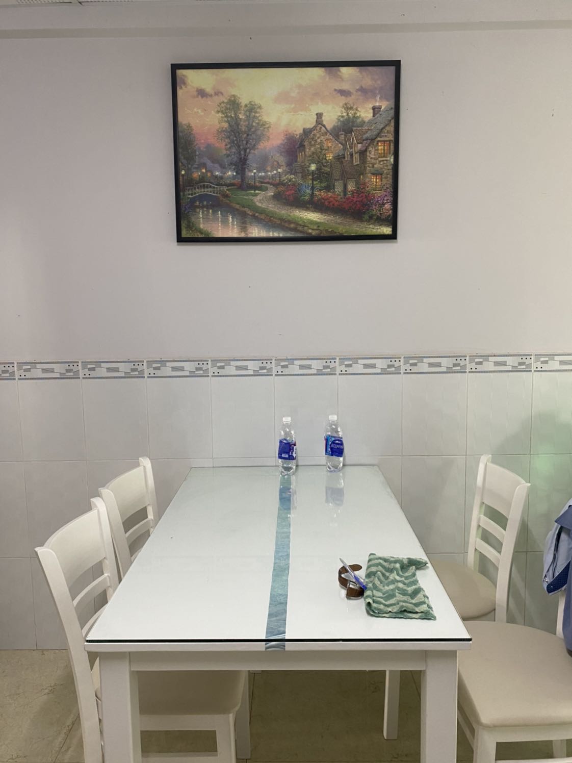 Tranh đẹp,gói rất cẩn thận,good