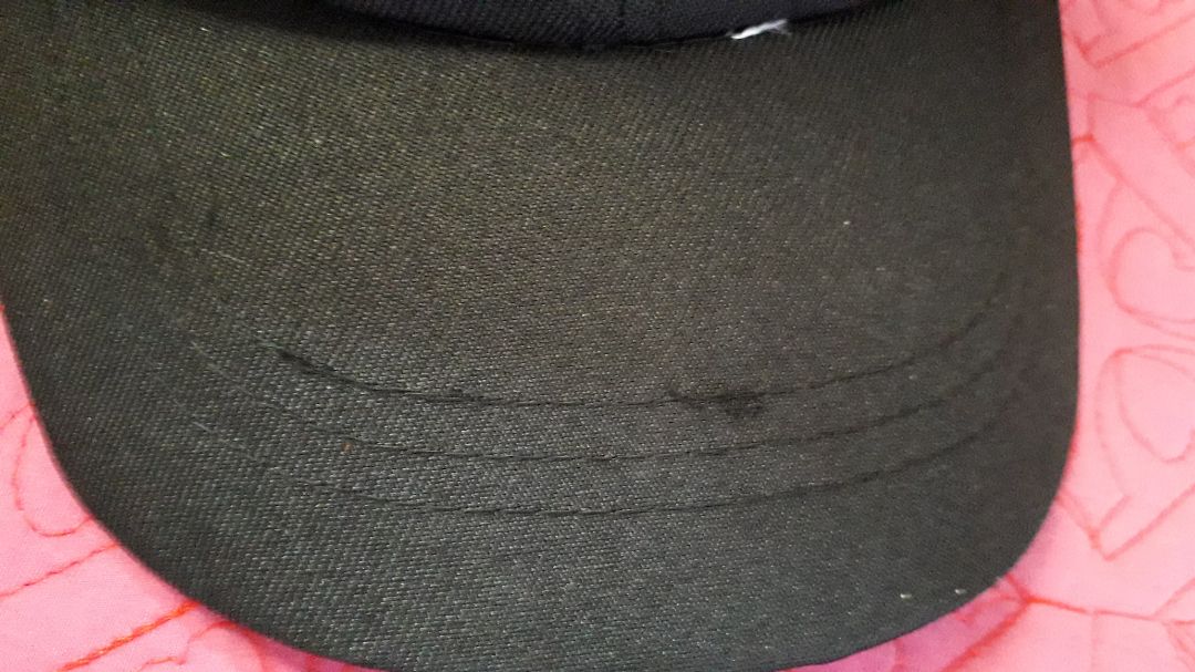 đặt màu nâu thì giao màu đen đường chỉ cũng bị bung