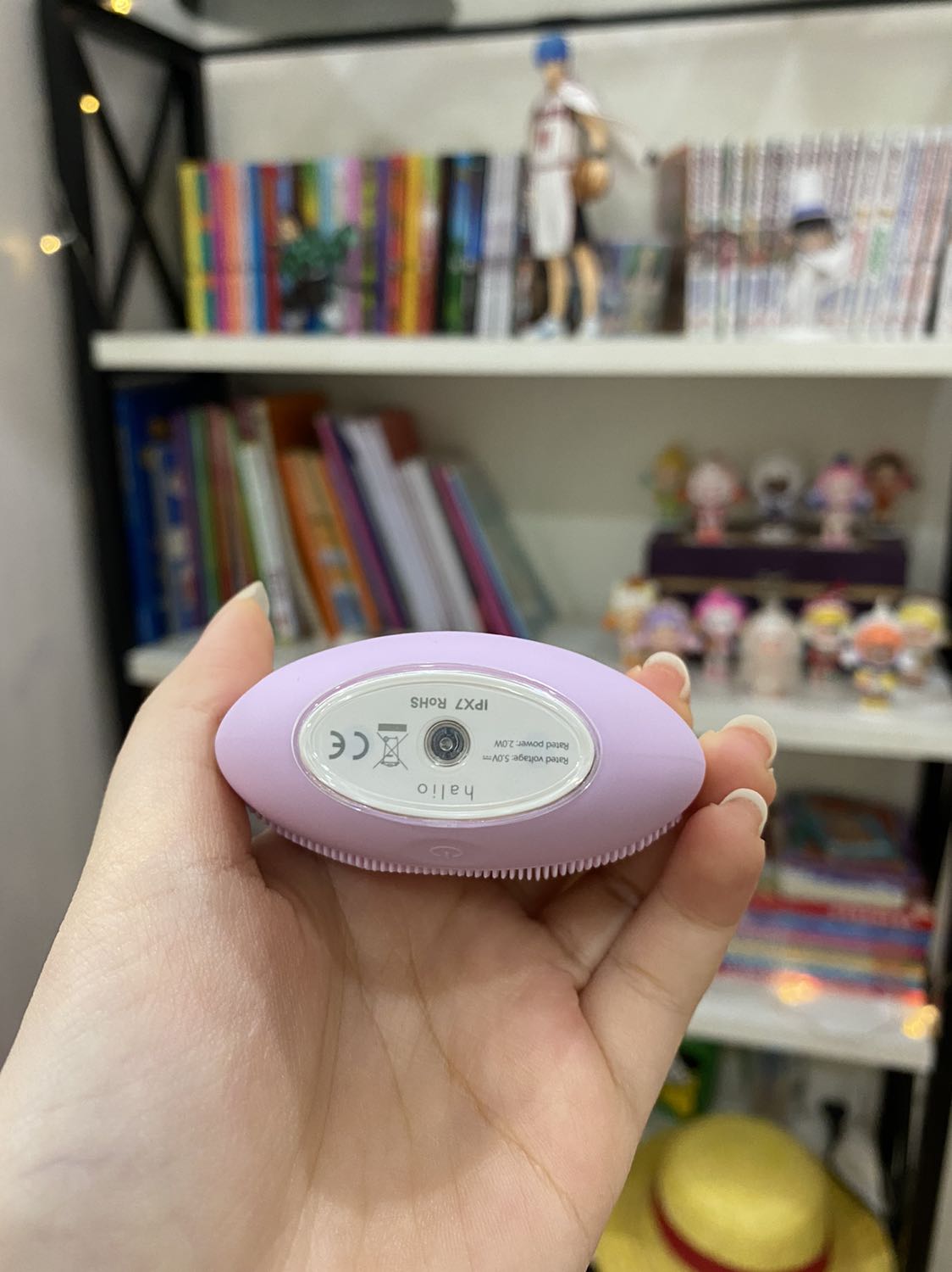 Mình thấy hàng đóng gói kĩ nè với lại giao hàng nhanh nữa, còn sản phẩm thì phần lông mềm, nhỏ gọn. Nch mình rất ưng ý khi dùng cái này.