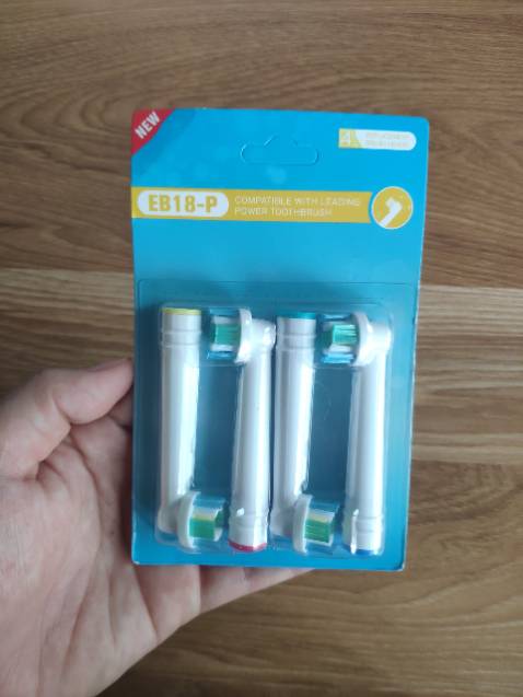 Chuẩn máy Oral B dùng rất thích, cước mềm vừa đủ, giá hợp lý, mình cứ 3 tháng thay 1 lần nên mua vài bộ dùng dần. Đóng gói cẩn thận, giao hàng nhanh. Hài lòng