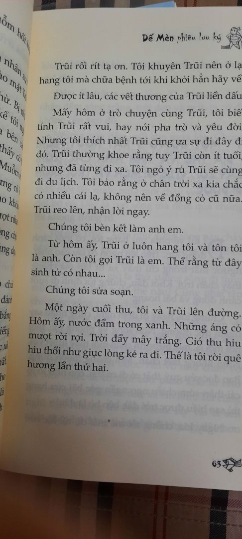 Bìa đẹp, giấy tốt, lời văn hay. không hổ danh là tác phẩm nổi tiếng. Các con tiểu học đọc truyện này sẽ học đc nhiều các diễn đạt.
