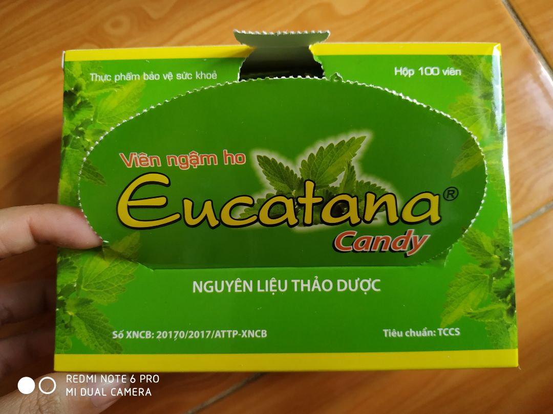 đúng là có 2 loại nhìn giống nhau y chang . mua cũng bị lầm. may mà dùng ổn. tính ra 600 đồng /1 viên kẹo. cho con ăn chống cảm viêm họng cũng ổn.