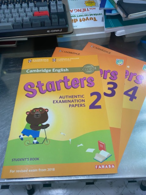 Sách mới, đẹp. Đóng gói cẩn thận, không hề bị gãy góc.