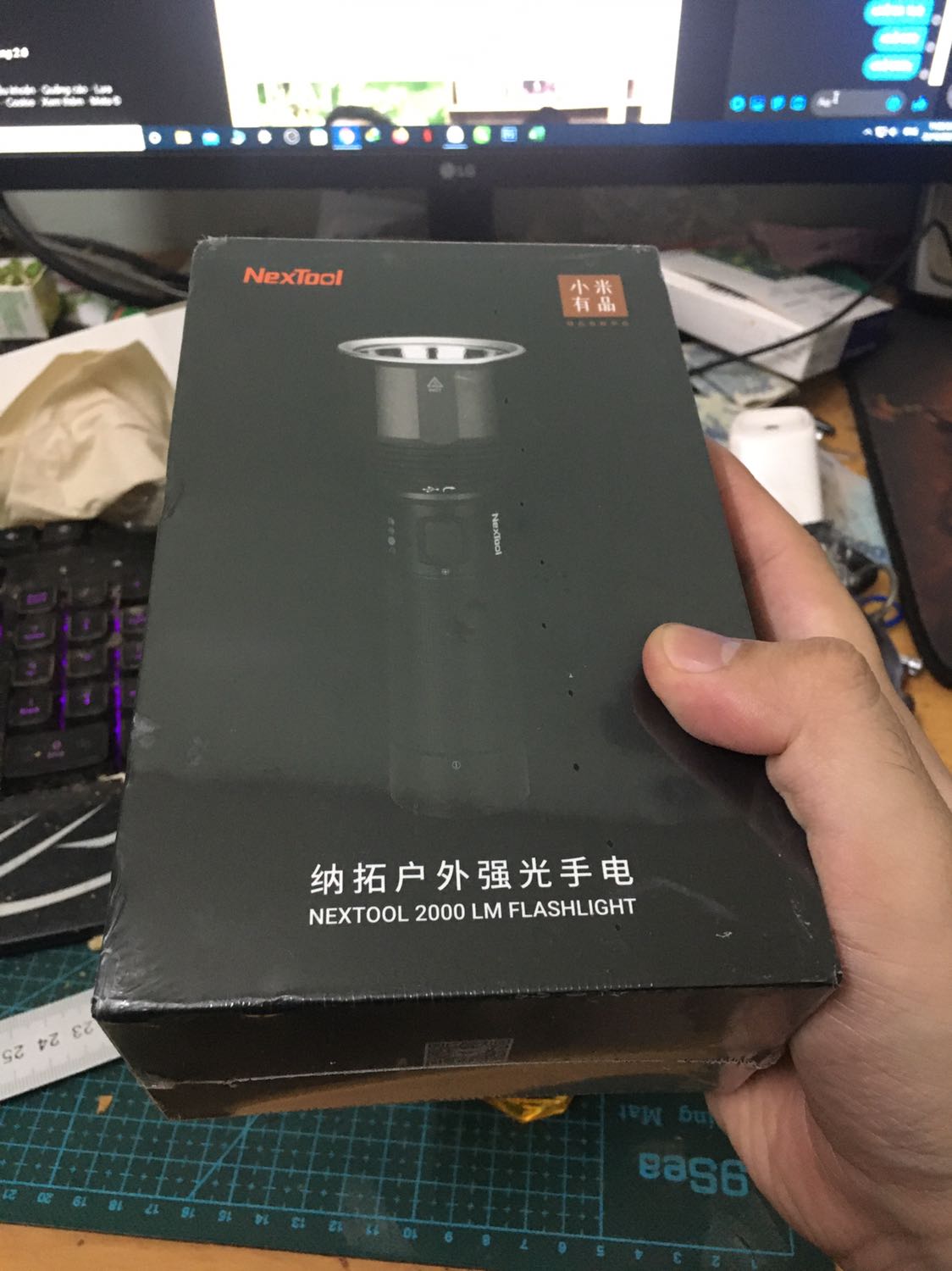 Đồ xịn, nguyên seal, cầm chắc tay, hiện đại. Rất thích, hàng quốc tế nhưng giao nhanh.