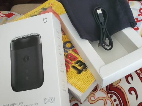Cạo ôm. Shop đóng gói kỹ, hàng đẹp Cạo ôm. Shop đóng gói kỹ, hàng đẹp