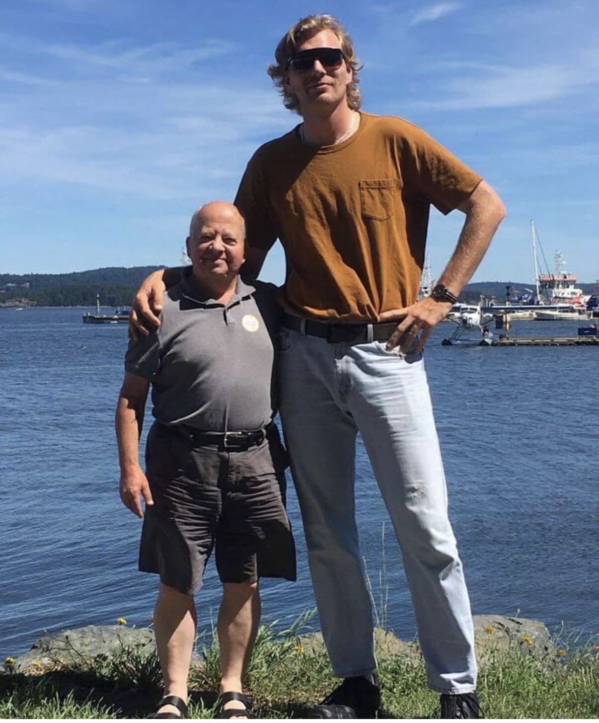 Sản phẩm đúng mô tả giao hàng nhanh dc giảm giá nói chung rất đáng mua ạ