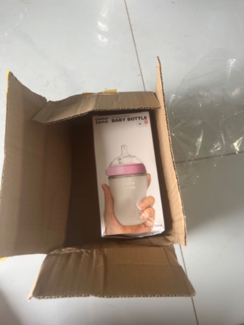 Shop đăng bán là bộ 2 bình sữa với giá 723k nhưng ko biết là shop đóng gói sai hay đăng bài sai mà giao chỉ có mỗi 1 bình. Yêu cầu shop xem xét lại ạ. 
Thực sự khi shipper giao mình đã kiểm chỉ mỗi 1 là 1