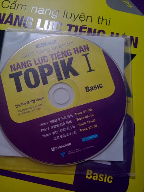 Bìa đẹp, nội dung in rõ nét, có tặng kèm đĩa CD. Mong là nhà xuất bản sau này sẽ có app riêng để quét mã rồi lấy file để nghe luôn