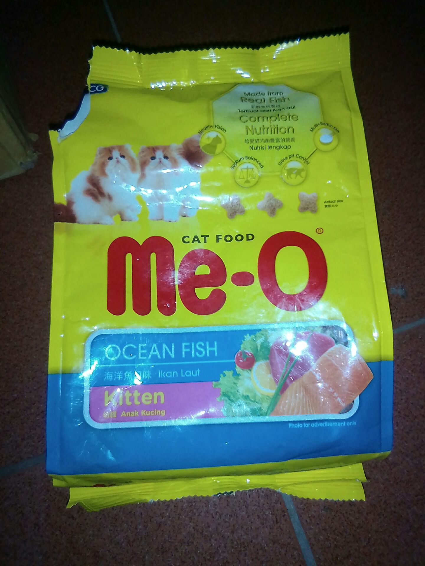 không mua nhiều vì sợ mèo sẽ không ăn, không ăn thì phí chả biết để đâu, mới lần đầu thì mèo nhà mình có vẻ không thích ăn lắm đến lần thứ 2 , 3 thì quen dần nên ăn nhiều hơn không mua nhiều vì sợ mèo sẽ không ăn, không ăn thì phí chả biết để đâu, mới lần đầu thì mèo nhà mình có vẻ không thích ăn lắm đến lần thứ 2 , 3 thì quen dần nên ăn nhiều hơn