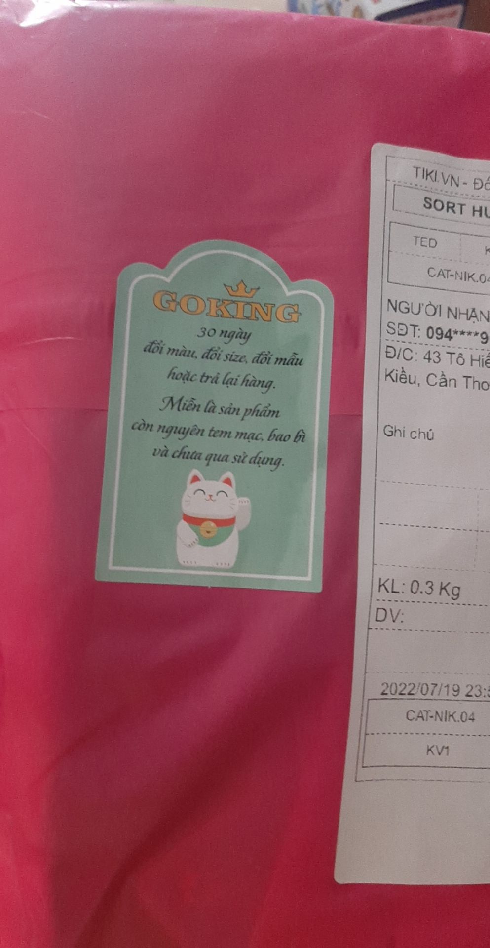 Không thấy bạn nào review hình ảnh nên can đảm chụp cho các bạn xem form. (Không có đi chơi nên view không đẹp, mong các bạn thông  cảm) Vải thì mặc mát lắm ạ. Đóng gói rất kỹ và tận tâm. Nhận cái áo cảm giác người bán rất nâng niu sản phẩm của mình. Mình sẽ lựa thêm mẫu để mặc. Chúc shop  ngày thành công hơn nữa ạ.