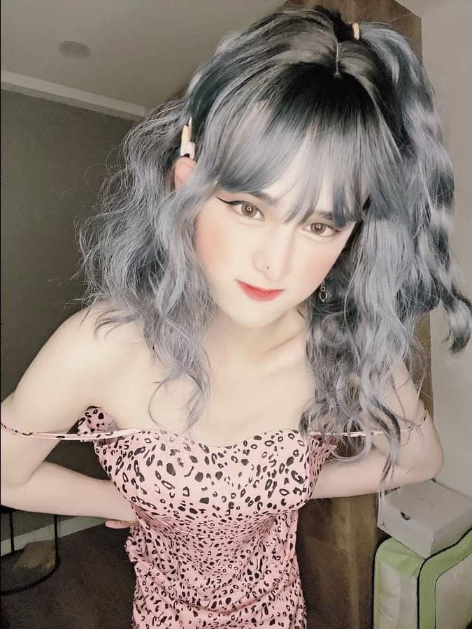 Giao hàng quá tốc hành hihihi, lại thêm quả săn được deal sách yêu thích thì còn gì bằng.
Đánh giá nội dung thì mình đọc cuốn này rồi, mua sách tặng cho nhỏ em nên rất hài lòng đó