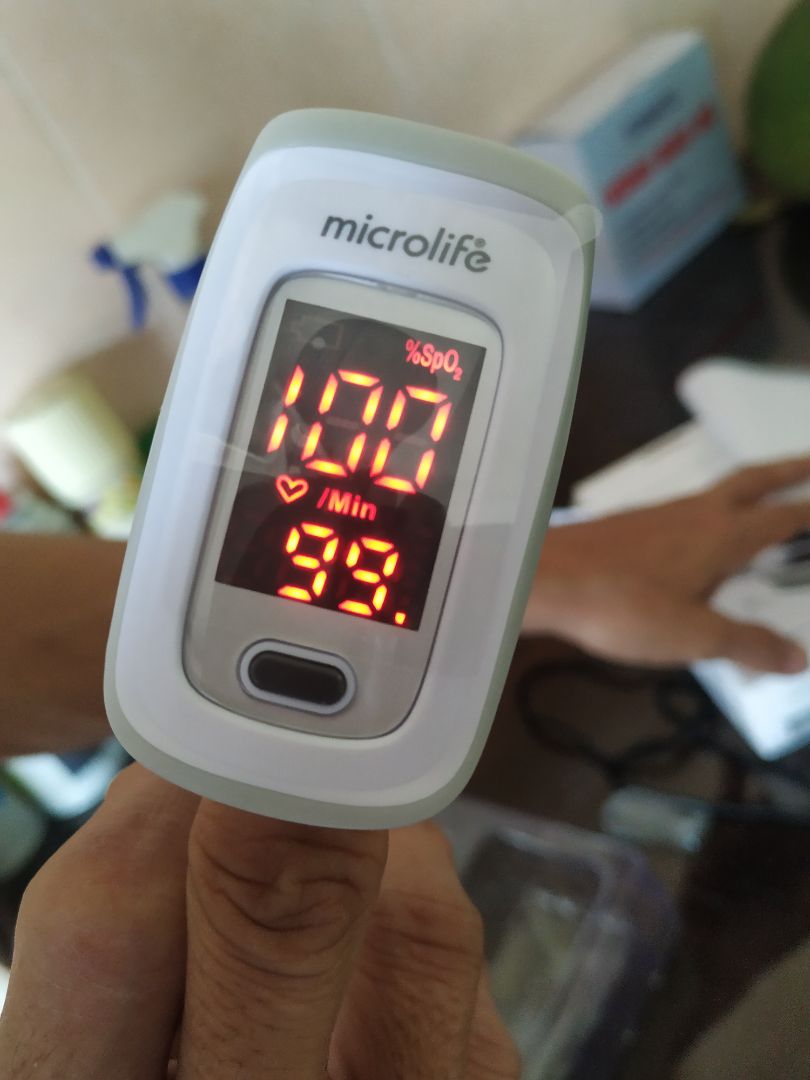 Giao hàng rất nhanh. Đóng gói tốt. Sản phẩm nhìn cứng cáp, rất cần thiết trong mùa dịch