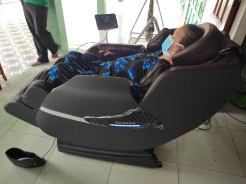 máy massage êm, 
shop rất nhiệt tình luôn,  5 sao cho dịch vụ giao hàng và lăp đặt