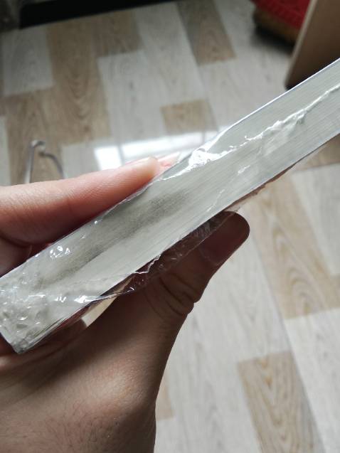 Giao siu nhanh, sách có seal nhưng bị rách ở 1 khúc nên sách bị bẩn 1 xíu . Nhưng hong s vẫn đẹp 10