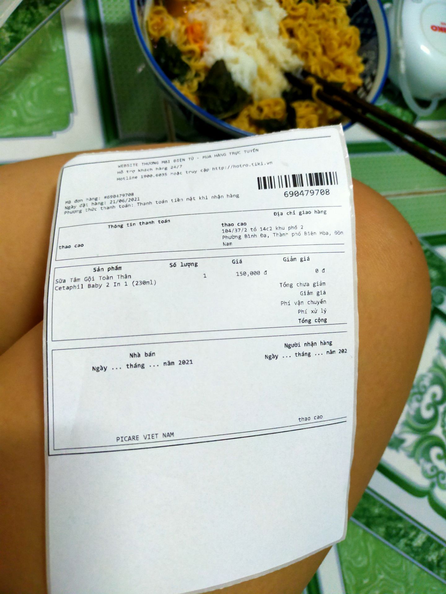 Mua hàng dc tặng thêm bông tẩy trang, tuy bé nhưng thấy rất dễ thương. Tiki đóng gói luôn gọn gàng, tiện lợi, giao hàng sớm hơn dự định, tất cả đều ok sẽ ủng hộ tiếp. ?