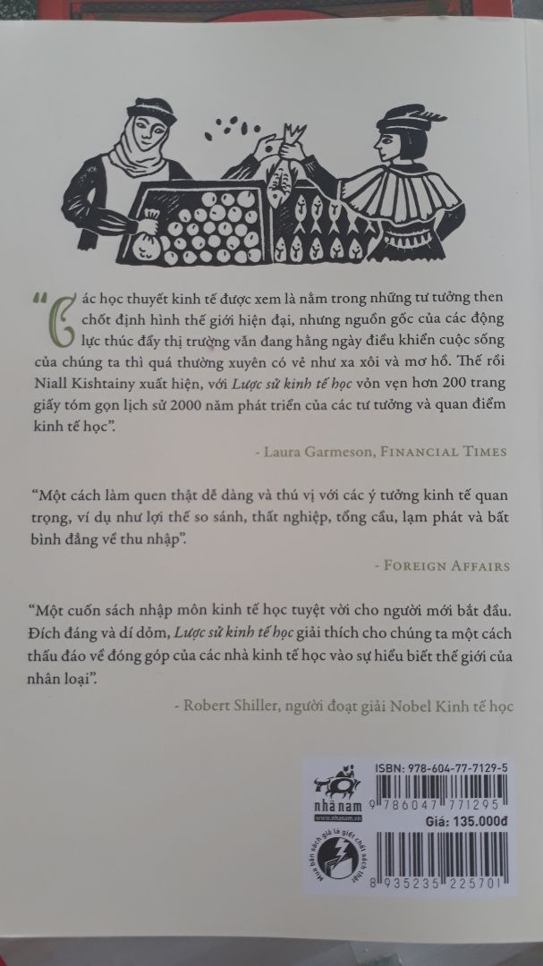 Giao hàng nhanh nhưng đóng gói còn khá sơ sài. Làm cho góc sách bị nhăn trông mất thẩm mỹ. Mong tiki cải thiện khả năng đóng gói. Nên cho vào một cái hộp riêng trước khi đóng gói chuyển đi