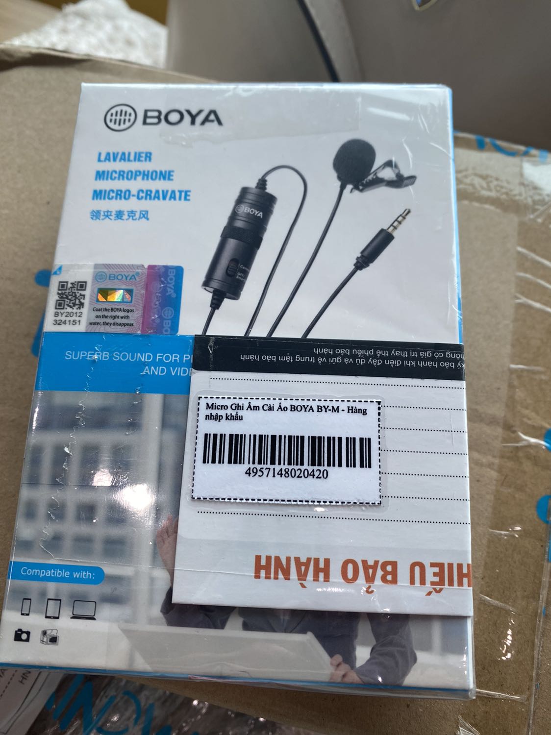 Mua nhầm vì đi giảng mà cắm mic vào lap thì đi lại sao đc. Nhắn đổi mà khó ghê )))) Có bạn nào có nhu cầu lấy lại giúp mk với mk để rẻ ạ