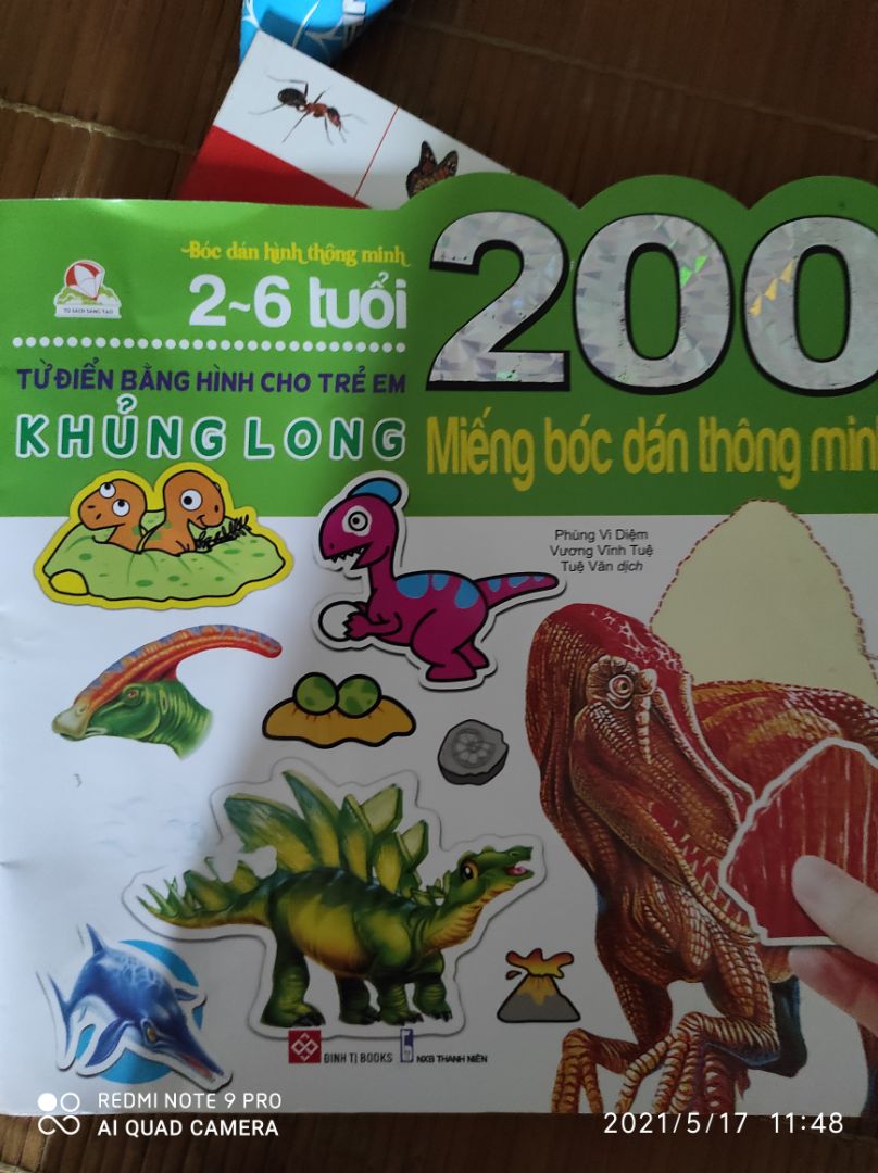 chất lượng giấy đẹp, bé nhà mk rất thích, có nh hình ảnh và thông tin khác nhau