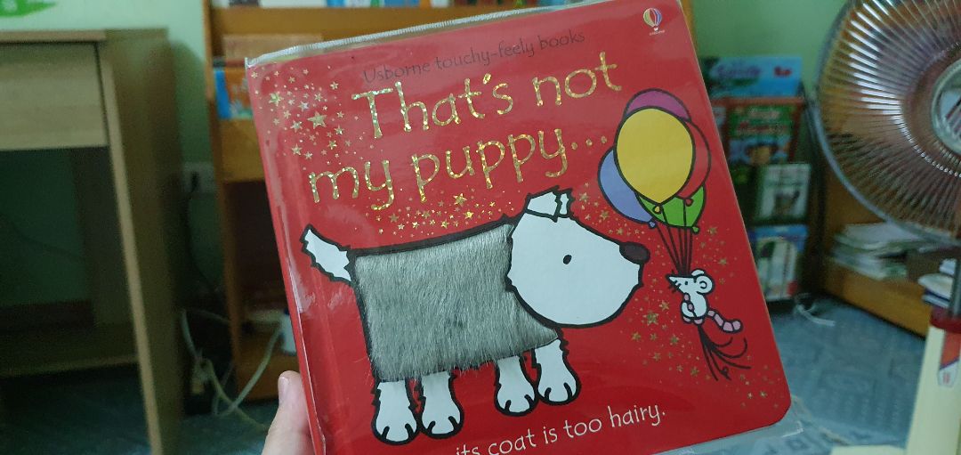 Sách đẹp cực kỳ luôn. Bé nhà mình rất hào hứng. Lại mua được lúc sale 70% ưng quá! Hy vọng tiki sẽ có nhiều đợt sale sách ngoại văn như vậy