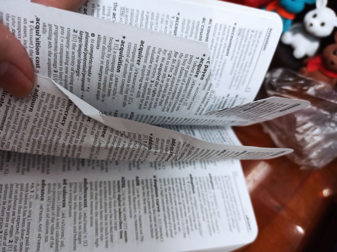 tiki bán sách mà lại không kiếm tra, dẫn đến tính trạng sách đưa đến vừa bẩn vừa bị rách, 1 sao nhé, không buồn đánh giá