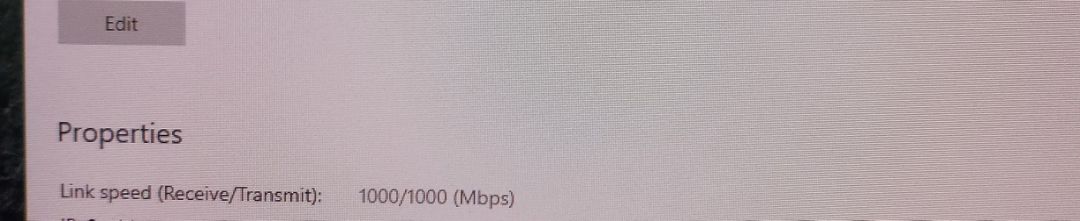 sản phẩm đóng gói tốt, có thương hiệu, bao bì đẹp, đúng full speed (Ethernet mình 1Gbps) lần đầu xài cable cho PC, trước giờ toàn dùng wifi usb, giờ usb ports lỗi hết rồi nên mới xài cable (PC 12 tuổi). Độ bền cần thời gian mới biết