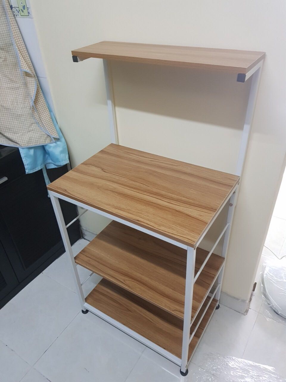 mua xong ưng ý quá trời, thích ngắm đi ngắm lại, kệ gọn gàng chắc chắn, để được nhiều đồ, đã vậy kéo ra vô dễ dàng nên mình thích lắm