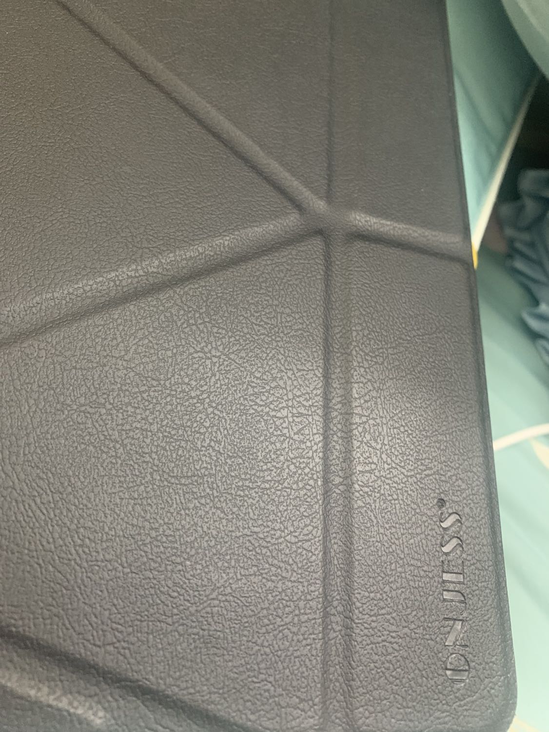 Bao da này rất đẹp và vừa vặn với iPad thế hệ 5