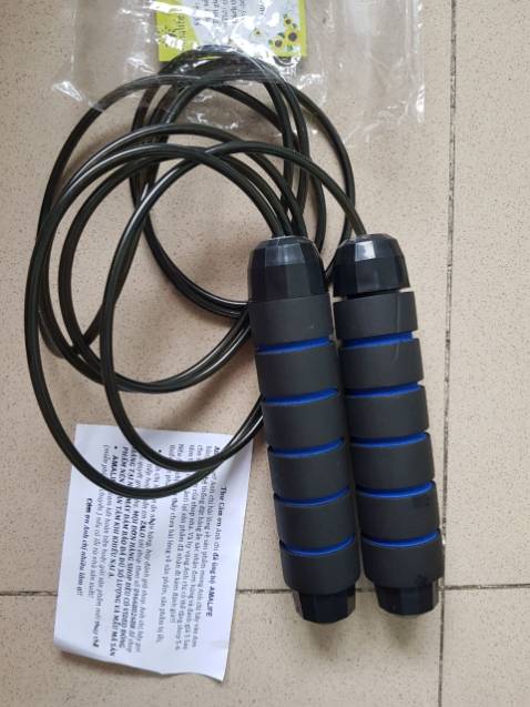 Hàng đóng gói rất cẩn thận.
Sản phẩm đúng như mô tả, đẹp, chắc chắn, dây thu ngắn dài trong tay cầm rất tiện lợi.
Có phiếu bảo hành sản phẩm, thư gửi khách hàng rất lịch sự.
Giao hàng đúng thời hạn.
Rất hài lòng với sản phẩm, sẽ tiếp tục ủng hộ Shop trong các đơn hàng tiếp theo.