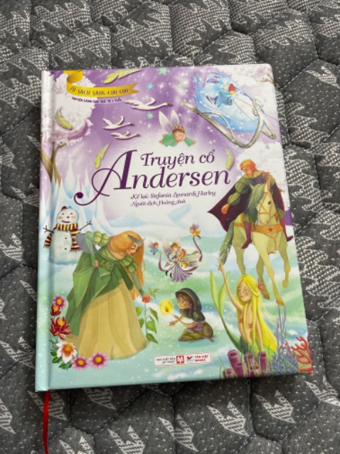 Truyện hay, nhưng hình như 1 vài đoạn cuối của truyện cổ tích bị cắt đi cho phù hợp với trẻ em thì phải