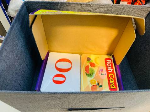 Hàng chắc chắn, chưa sử dụng lần nào nhưng Ngân nghĩ nó bền, Ng cugx ko biết vải oxford là gì nhưng nay mới đc nhìn đó ạ, hang khá tốt với mức giá này. Mua 3 chiếc rẻ hơn đc nhiều phết, trước mua ở Amazon shop 1 hộp túi có nắp mắc hơn xíu, mà nắp ko dung tới chi hết. Nay mình mua combo 3 không nắp rẻ hơn Ngân ưng quá trời. đẹp, nhỏ gọn, tiện lợi,
Bộ 3 hộp thì nặng khoảng 3kg thì đó, cầm chắc tay, nên nghĩ hang ổn, ko lởm khởm èo èo như trước mua ở sàn khác. Thương hiệu này Ng cũng từng mua thảm rồi á. Cho amazon shop 5 sao, tiếp tục sp như thế này nữa nhé, mình thấy màu trơn trông sang hơn hẳn. Để được cả gần chục bộ thẻ bài học sinh cho bé nhà mihf