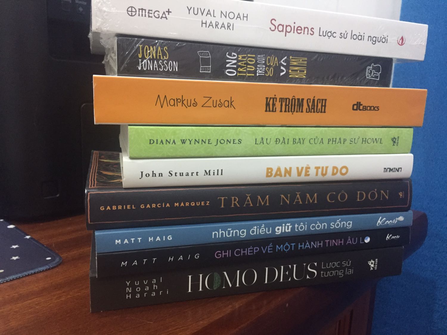 Giao hàng siêu siêu nhanh, đặt tối hôm qua hôm nay đã có. Mà sách sale mạnh nhưng lại rất mới, không hư hỏng gì cả, mới tinh tươm luôn ?