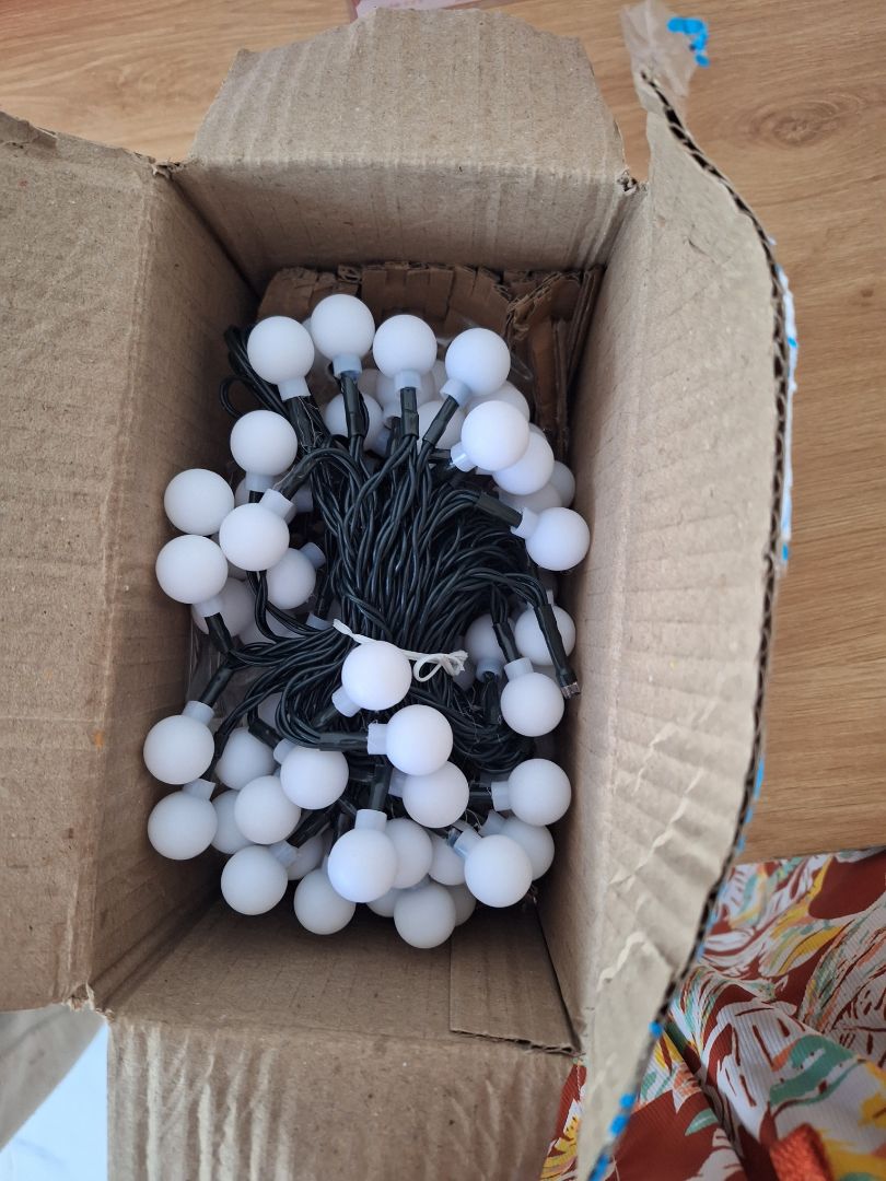 Giao thiếu phần thiết bị năng lượng mặt trời. Sẳn phẩn ko giống hình ảnh