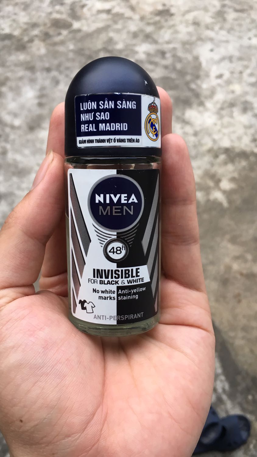 Sản phẩm thì ko phải nói nhiều nữa rồi. Duy chỉ có 1 lọ date gần hết luôn rồi! Tiki lưu ý hộ nhé. Đóng gói thì rất cẩn thận.